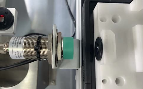 工业识别场合RFID高频13.56MHz电子标签读写器HR1892应用案例